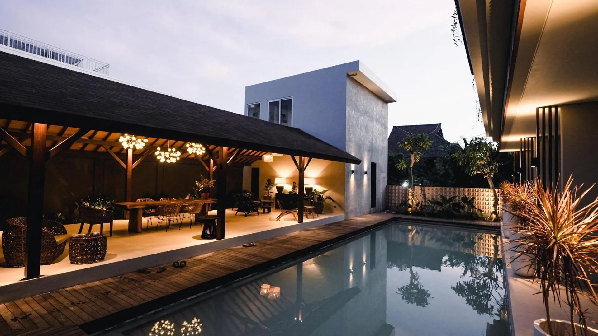 Luna Ola Villa Berawa Canggu Indonesië