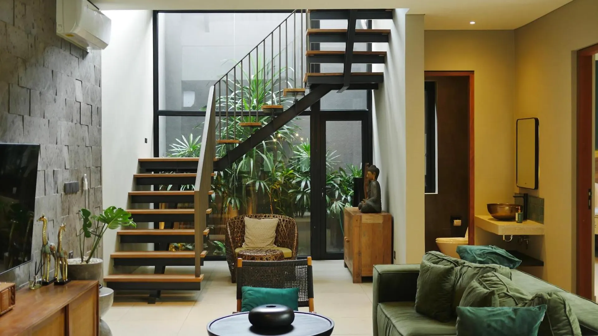 Luna Ola Villa Berawa Canggu