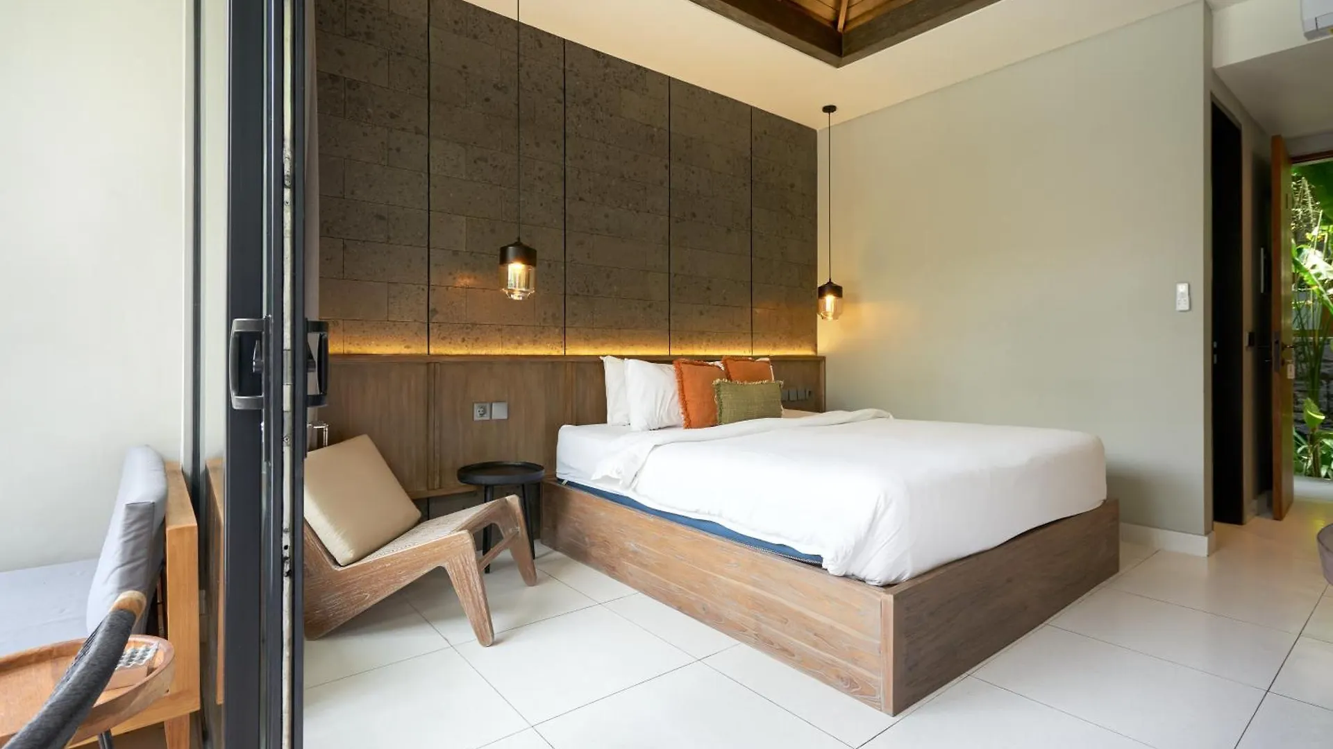 Luna Ola Villa Berawa Canggu